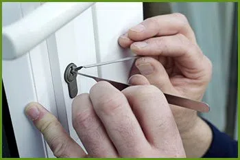 Neighborhood Locksmith Services Fort Lauderdale, FL 954-283-5719 - 3-cheap-locksmith-near-me